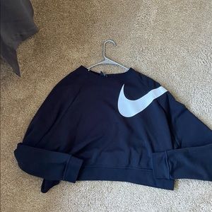 Cropped Nike Sweatshirt